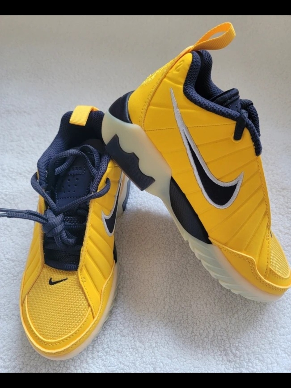 Nike Kids' Yellow & Navy Low-Top Sneakers Size 12C